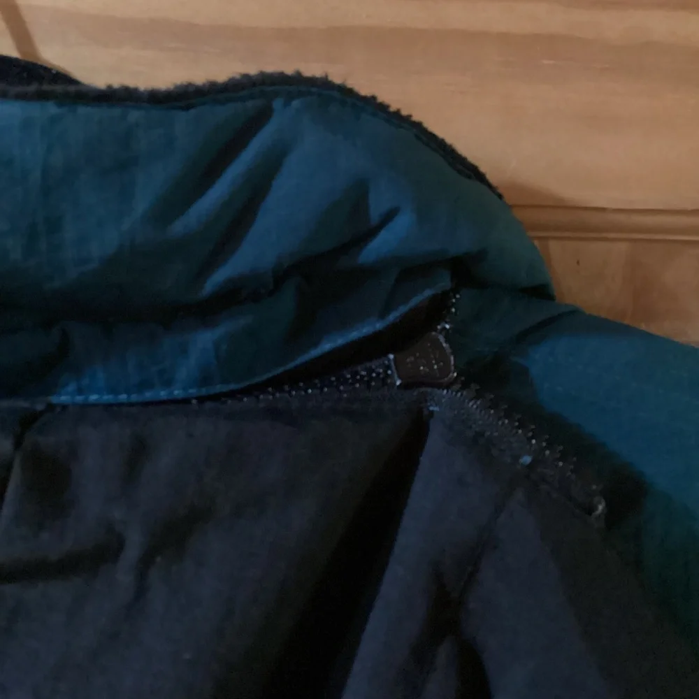Toma Kids winter jacket in teal - size M (10-12)